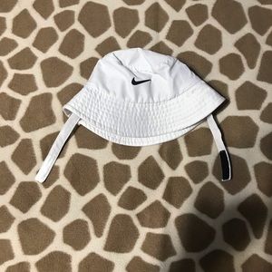 Nike Bucket hat